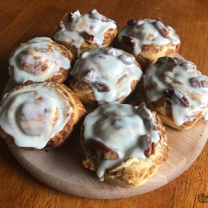 smoked-cinnamon-rolls-traeger.jpg