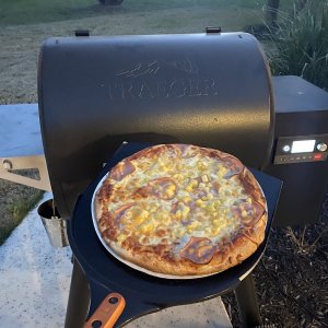 traeger-pm-pizza1.jpeg