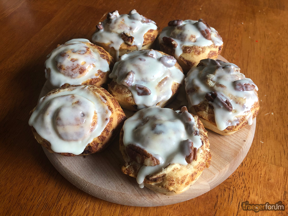 smoked-cinnamon-rolls-traeger.jpg