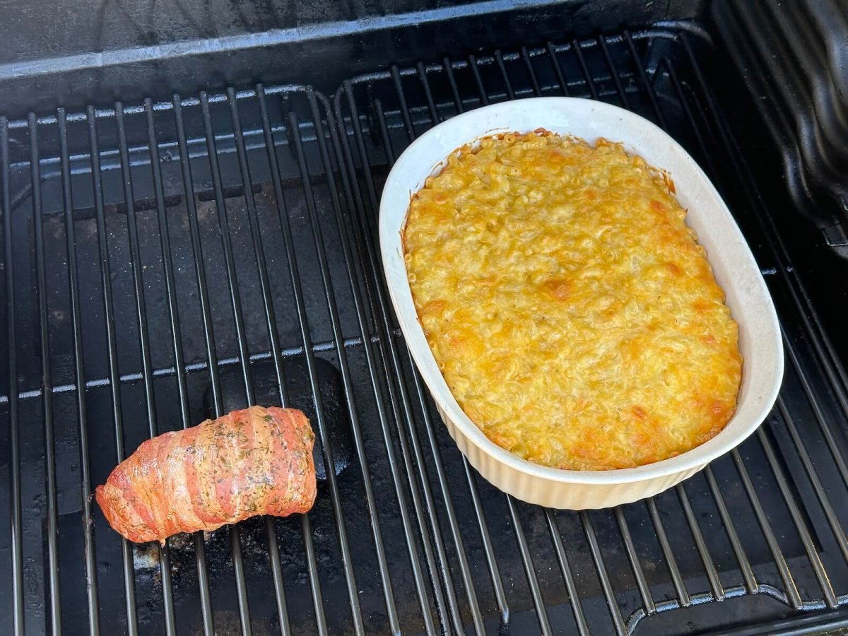 traeger_maccheese.jpeg